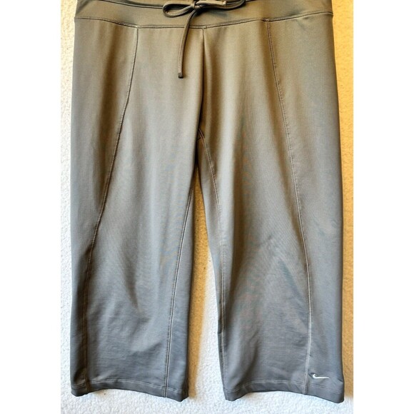 Nike Pants Women Large 12-14‎ Gray Legging Cropped Stretch Pull On Fit Dry - Picture 2 of 10